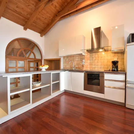 Appartamento Anica-2 By Interhome
